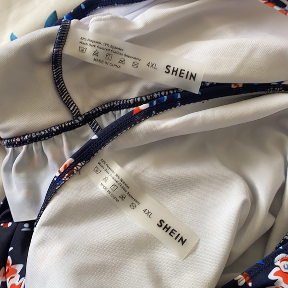 Bikini - Picture 2 of 3